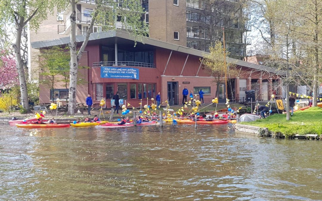 Waterscouts blij met nieuwe kano’s
